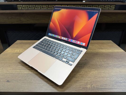 Apple MacBook Air 2020 i5 8GB RAM 256GB SSD 13" QHD+ (İKİNCİ EL) - Image 4