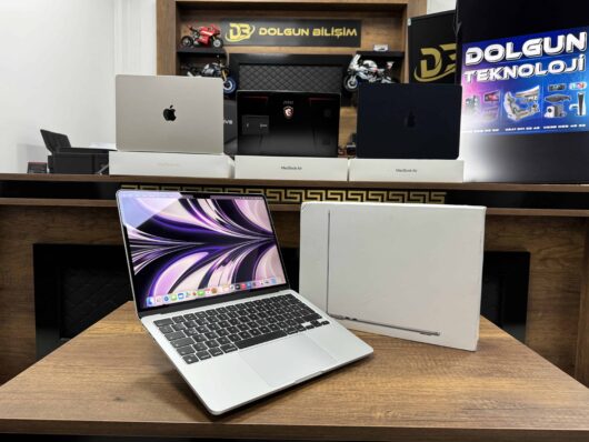 Apple MacBook Air M2 Çip 8GB 256GB SSD macOS 13.6" Gümüş MLXY3TU/A (İKİNCİ EL)