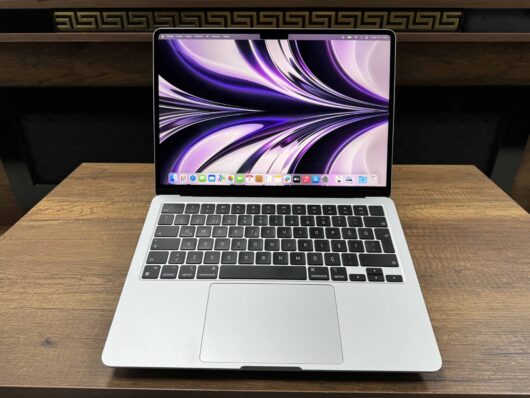 Apple MacBook Air M2 Çip 8GB 256GB SSD macOS 13.6" Gümüş MLXY3TU/A (İKİNCİ EL) - Image 2