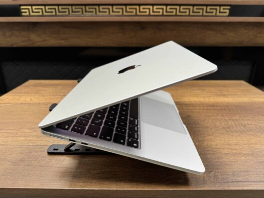 Apple MacBook Air M2 Çip 8GB 256GB SSD macOS 13.6" Gümüş MLXY3TU/A (İKİNCİ EL) - Image 6