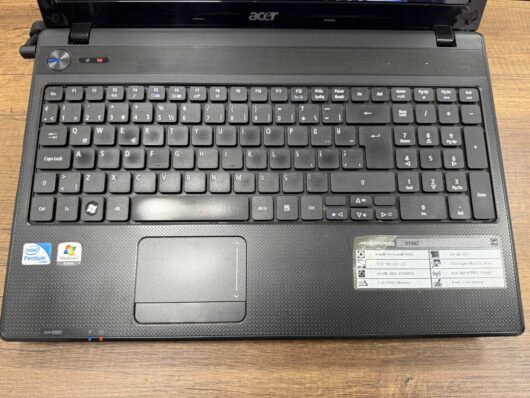 Acer Aspire 5736Z-452G Intel Pentium Dual-Core T4500 4GB RAM 120GB SSD 15.6" HD (İKİNCİ EL) - Image 2