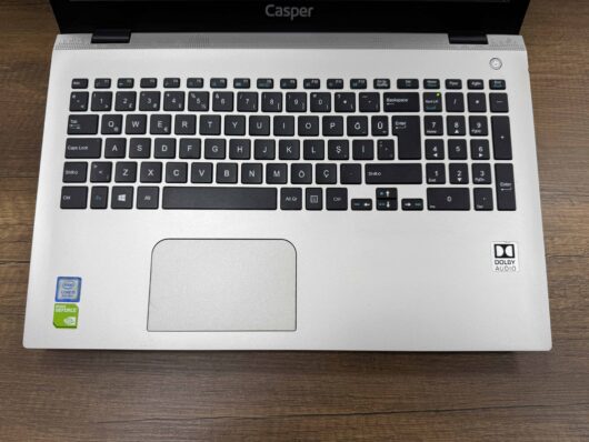 Casper Nirvana F650.8250-4T45T-G Intel Core i5 8250U 4GB 240GB SSD 940MX 15.6" HD (İKİNCİ EL) - Image 2